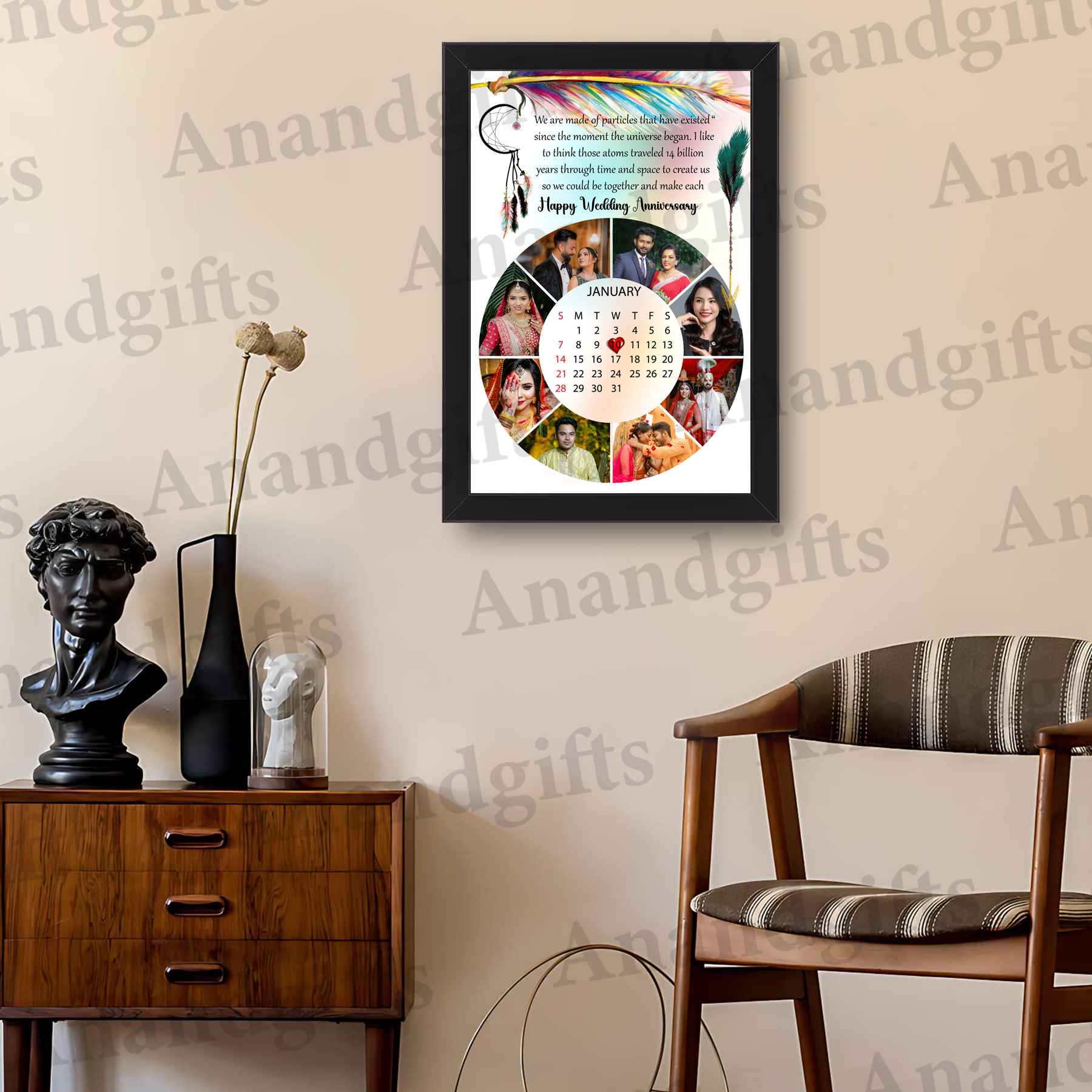 Circle of Love – Personalized 8-Photo Round Frame for Anniversaries & Valentine’s Day